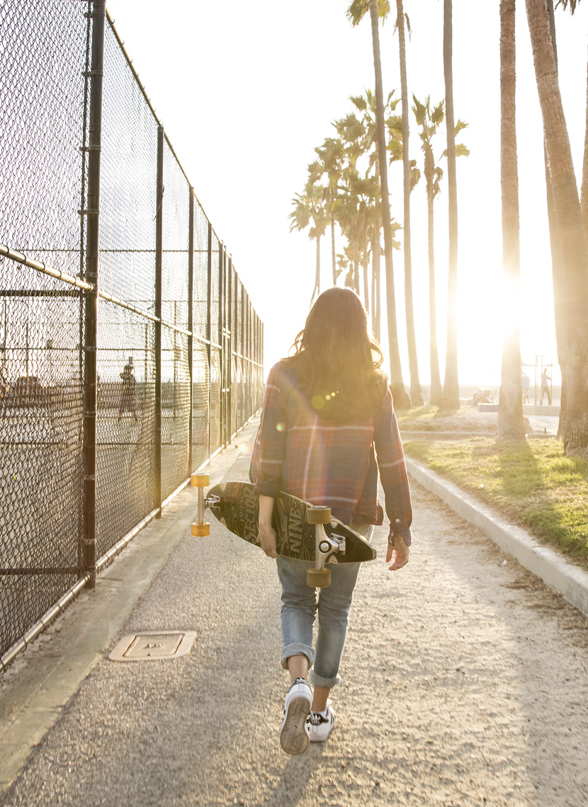 Christopher Nelson Photography|BMWi3|Lifestyle|Venice Beach|Skater Girl